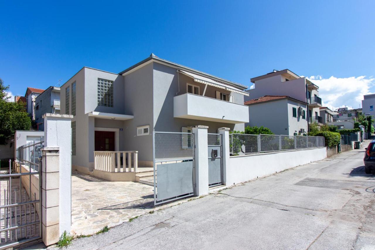 Apartment Fortunella Спліт Екстер'єр фото