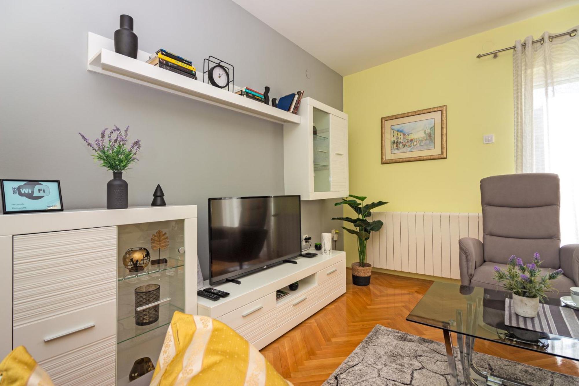 Apartment Fortunella Спліт Екстер'єр фото