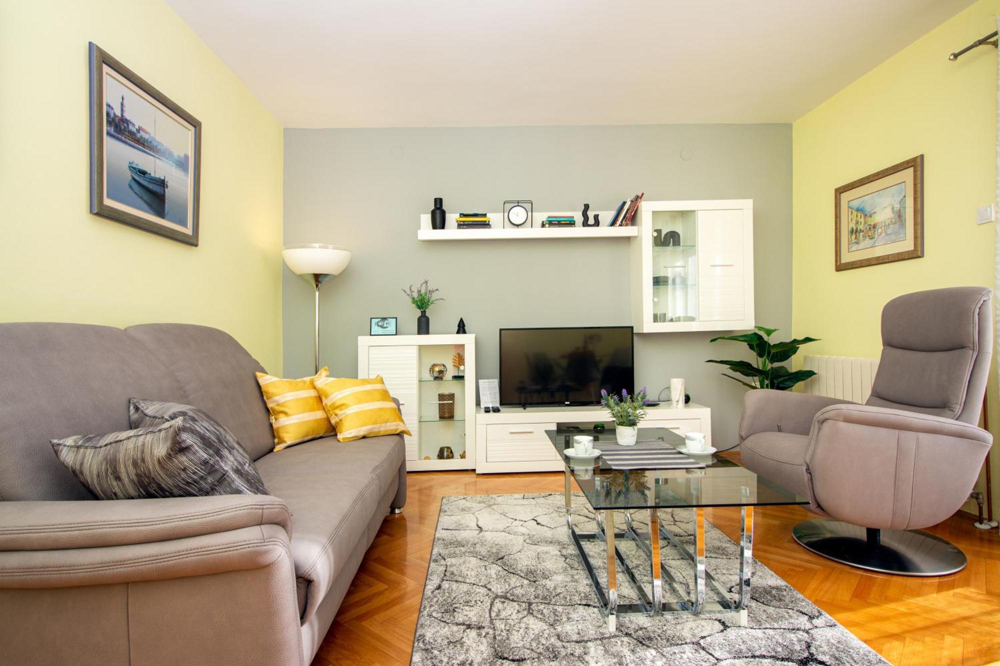 Apartment Fortunella Спліт Екстер'єр фото