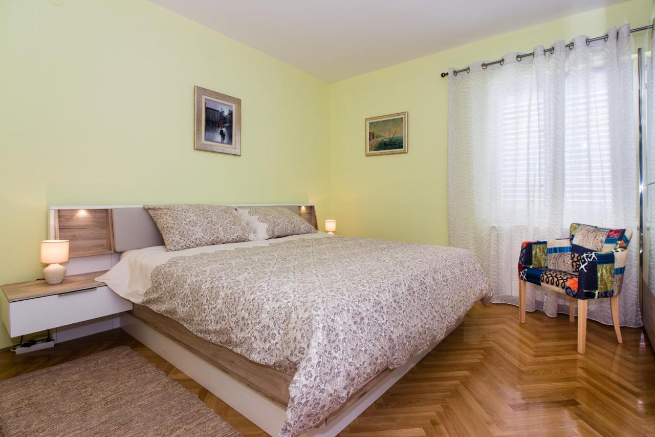 Apartment Fortunella Спліт Екстер'єр фото